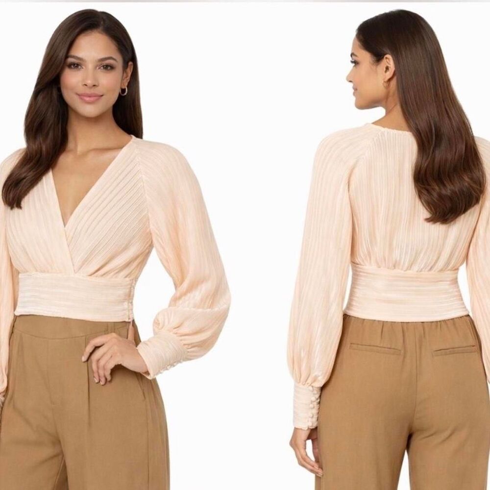 Astr-the-label Women's Cream and Tan Blouse